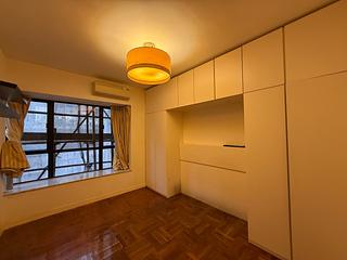 Mid Levels Central - Elegant Terrace Block 1 08