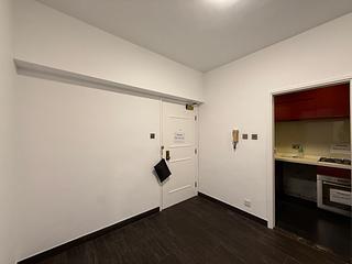 Mid Levels Central - Scenecliff Block 1 02