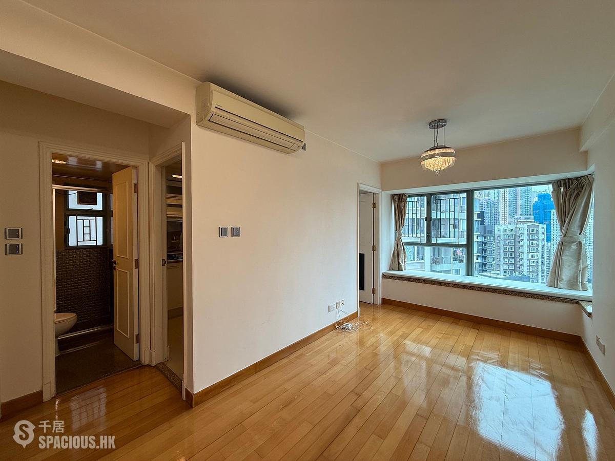 Sheung Wan - Queen's Terrace Block 2 01