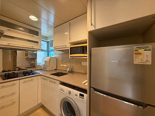 Sheung Wan - Queen's Terrace Block 2 02