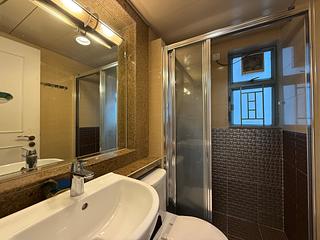 Sheung Wan - Queen's Terrace Block 2 03
