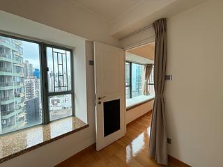Sheung Wan - Queen's Terrace Block 2 08
