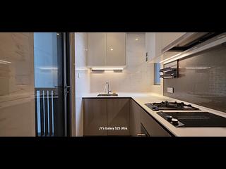 Wong Chuk Hang - The Southside Phase 2 La Marina Tower 2B 07