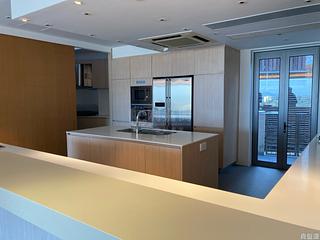 Chung Hom Kok - Pinewaver Villas 02