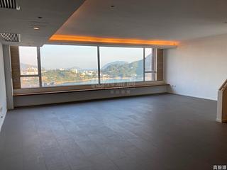 Chung Hom Kok - Pinewaver Villas 03