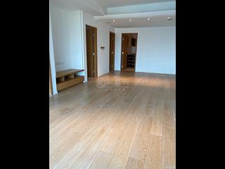 Chung Hom Kok - Pinewaver Villas 05