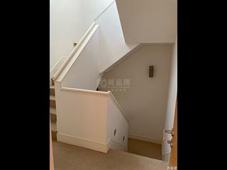 Chung Hom Kok - Pinewaver Villas 11