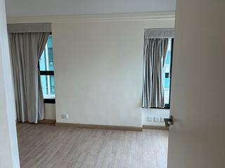 Mid Levels West - 80 Robinson Road 07