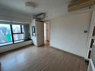 Mid Levels West - 80 Robinson Road 08