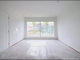 The Peak - Strawberry Hill 06