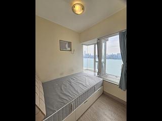 North Point - The Harbourside 07