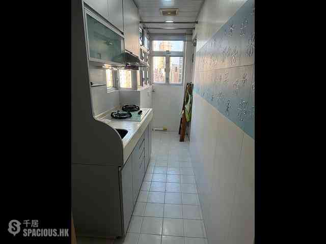 North Point - Hung Yat Building 03