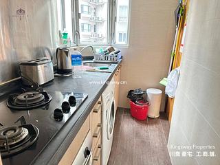 Mid Levels Central - Maxluck Court 04