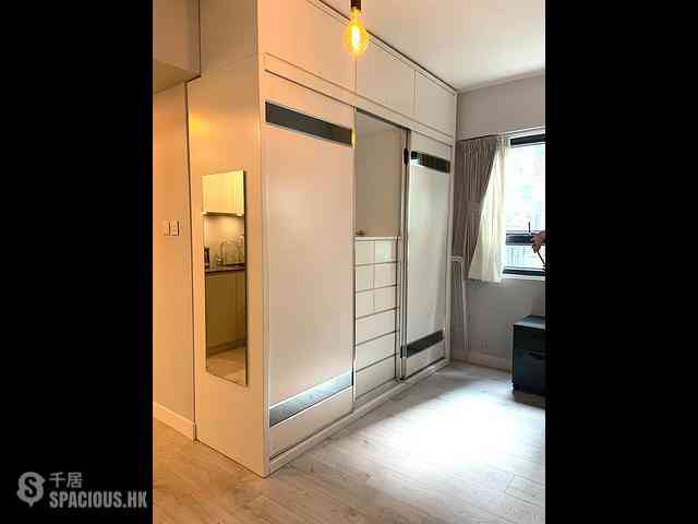 Causeway Bay - Kim Ming Building 04
