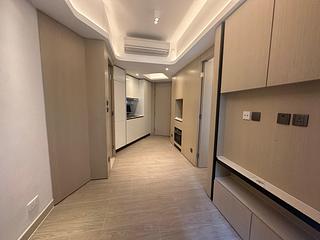 Mid Levels Central - Townplace Soho 02