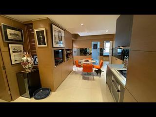 Sai Ying Pun - Golden Phoenix Court 05