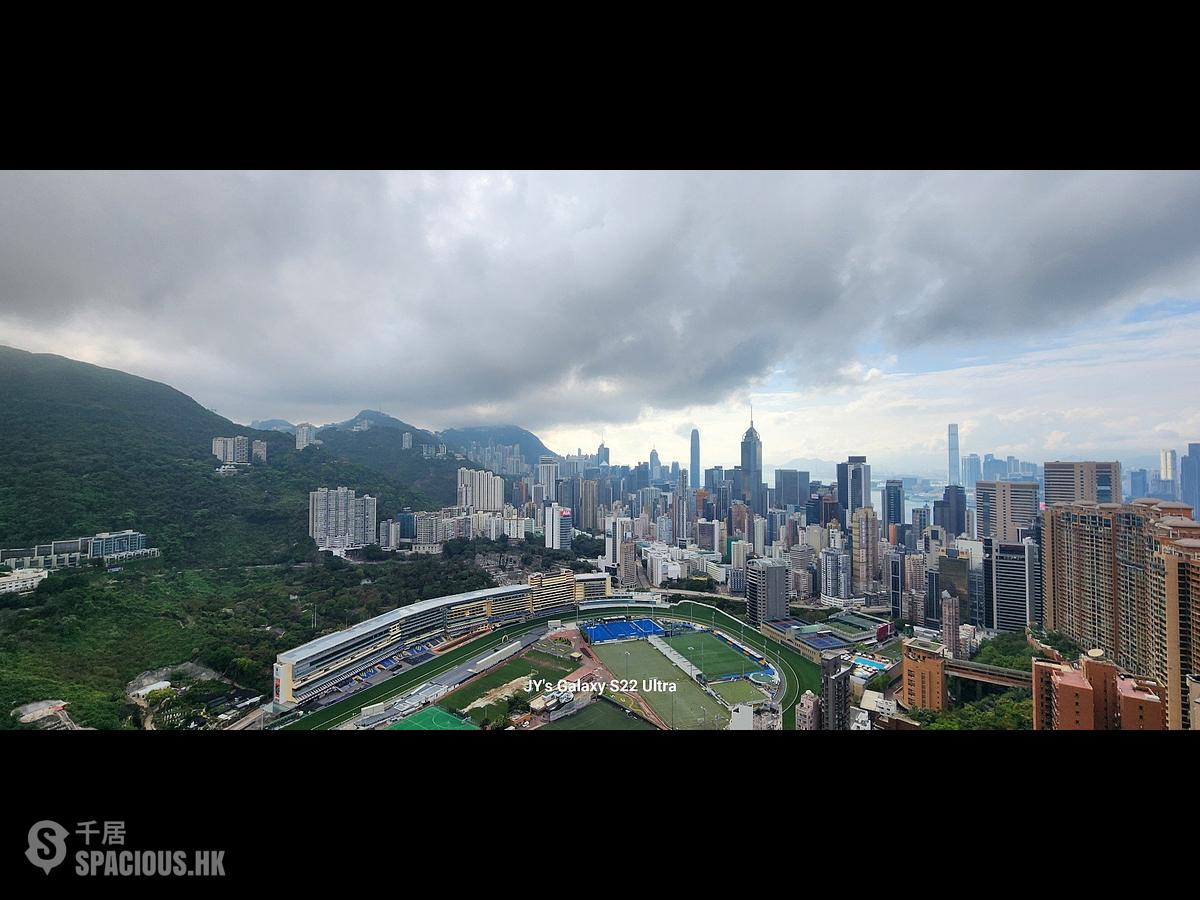 Happy Valley - Broadwood Twelve 01