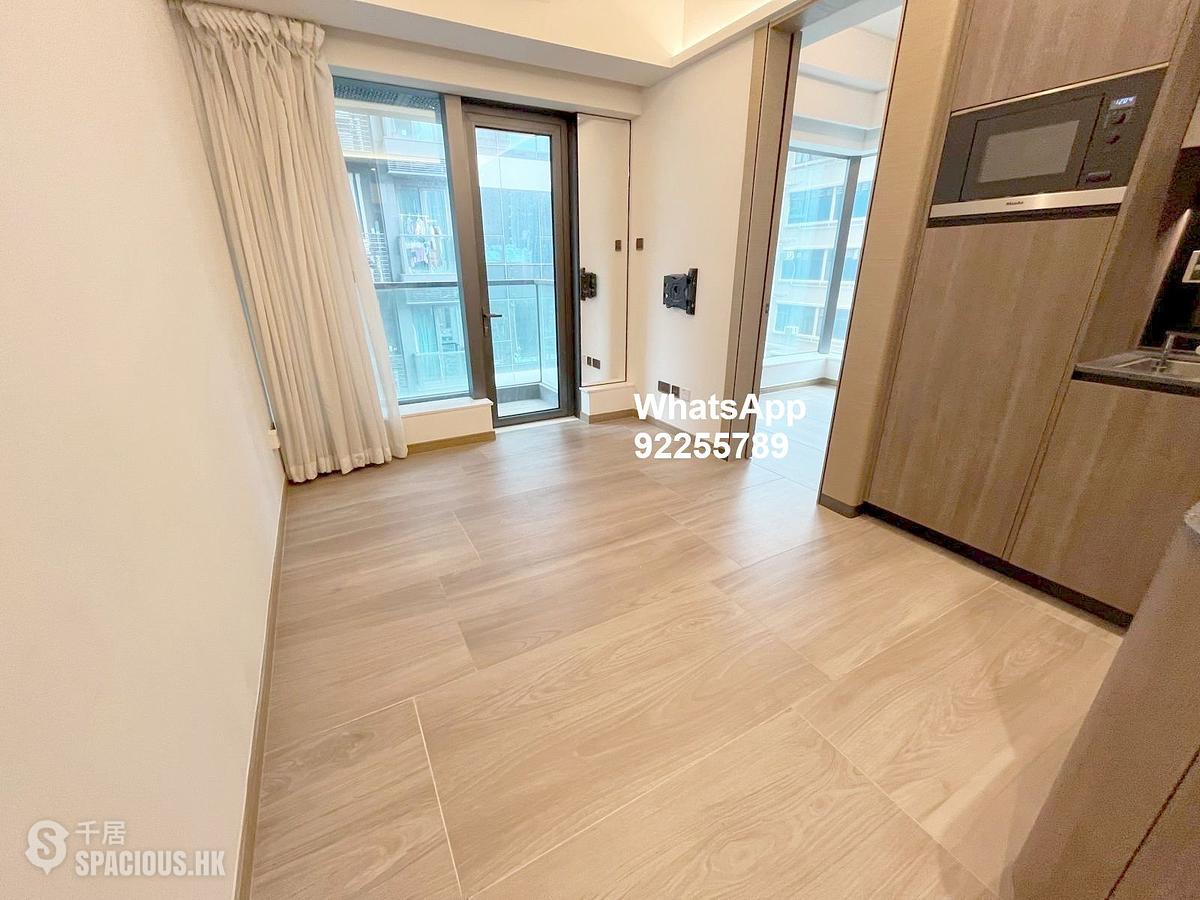 Sai Ying Pun - One・Artlane 01