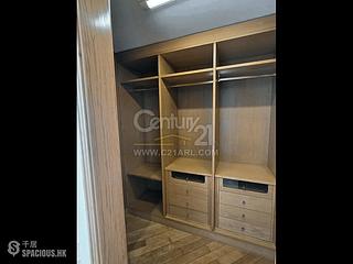 Mid Levels Central - Fairlane Tower 06