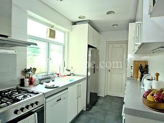 Pok Fu Lam - Scenic Villas 06