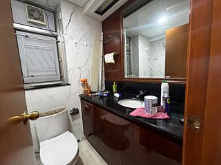 West Kowloon - Sorrento Phase 1 Block 5 07