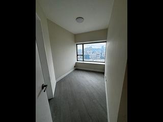 West Kowloon - Sorrento Phase 1 Block 5 03