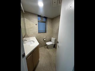West Kowloon - Sorrento Phase 1 Block 5 04