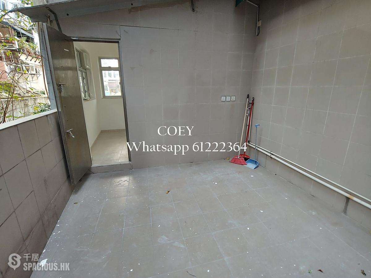 Soho - 42-42A, Hollywood Road 01