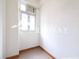 Central - Sunny Building 09