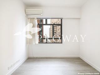 Mid Levels Central - Merry Court 06