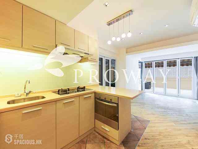 Soho - Sunrise House 01