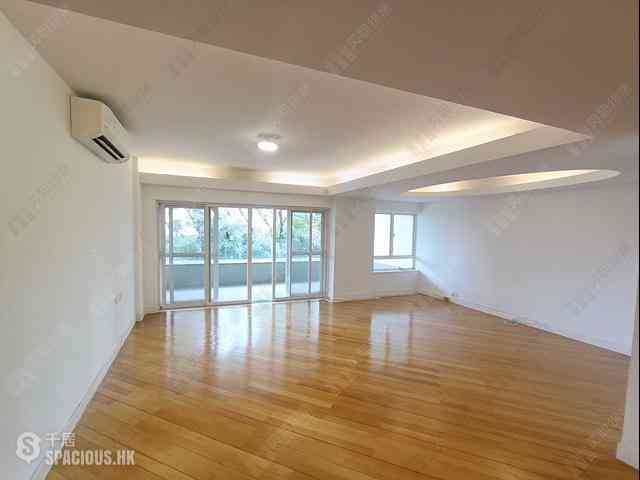 Mid Levels Central - Pine Court 01