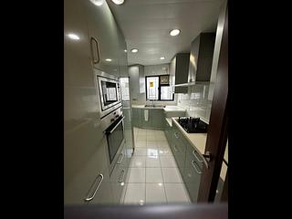 Mid Levels Central - Birchwood Place 08