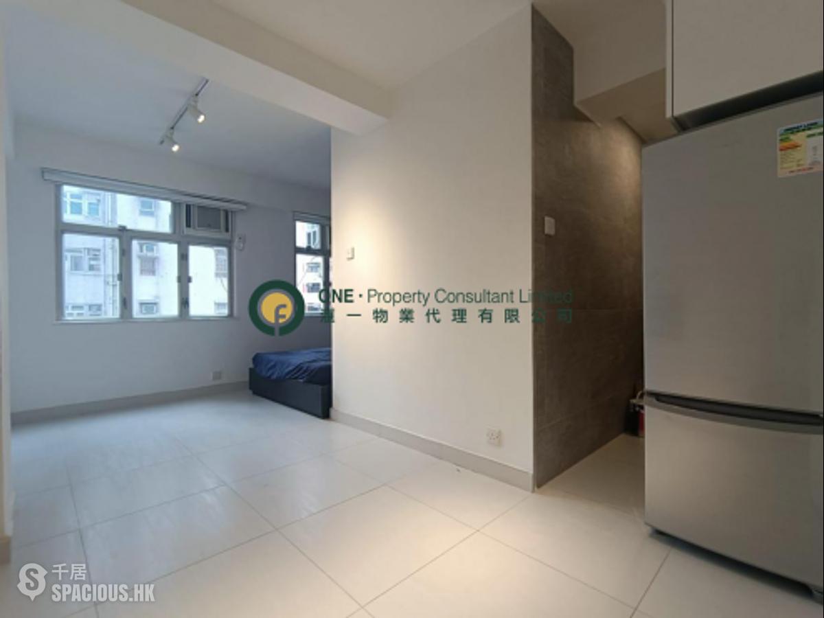 Sai Ying Pun - Fung Yu Building 01
