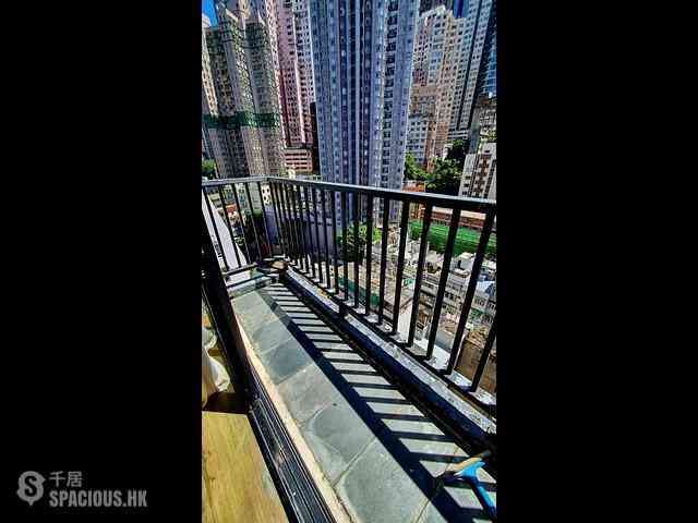 Sheung Wan - Lee Wah Mansion 01