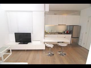 Mid Levels Central - Jadestone Court 07
