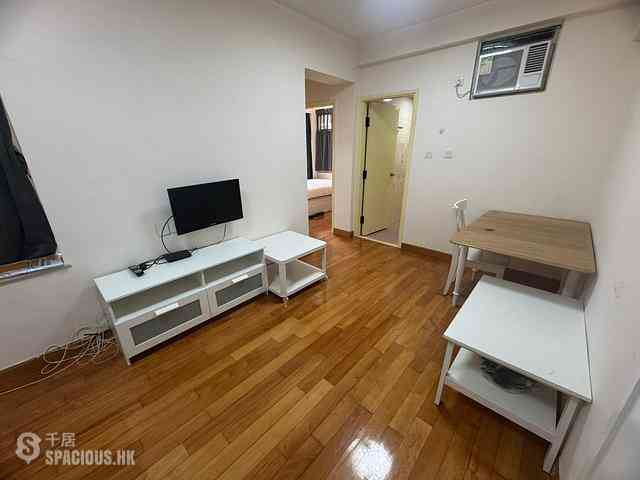Sheung Wan - Wing Fai Building 01