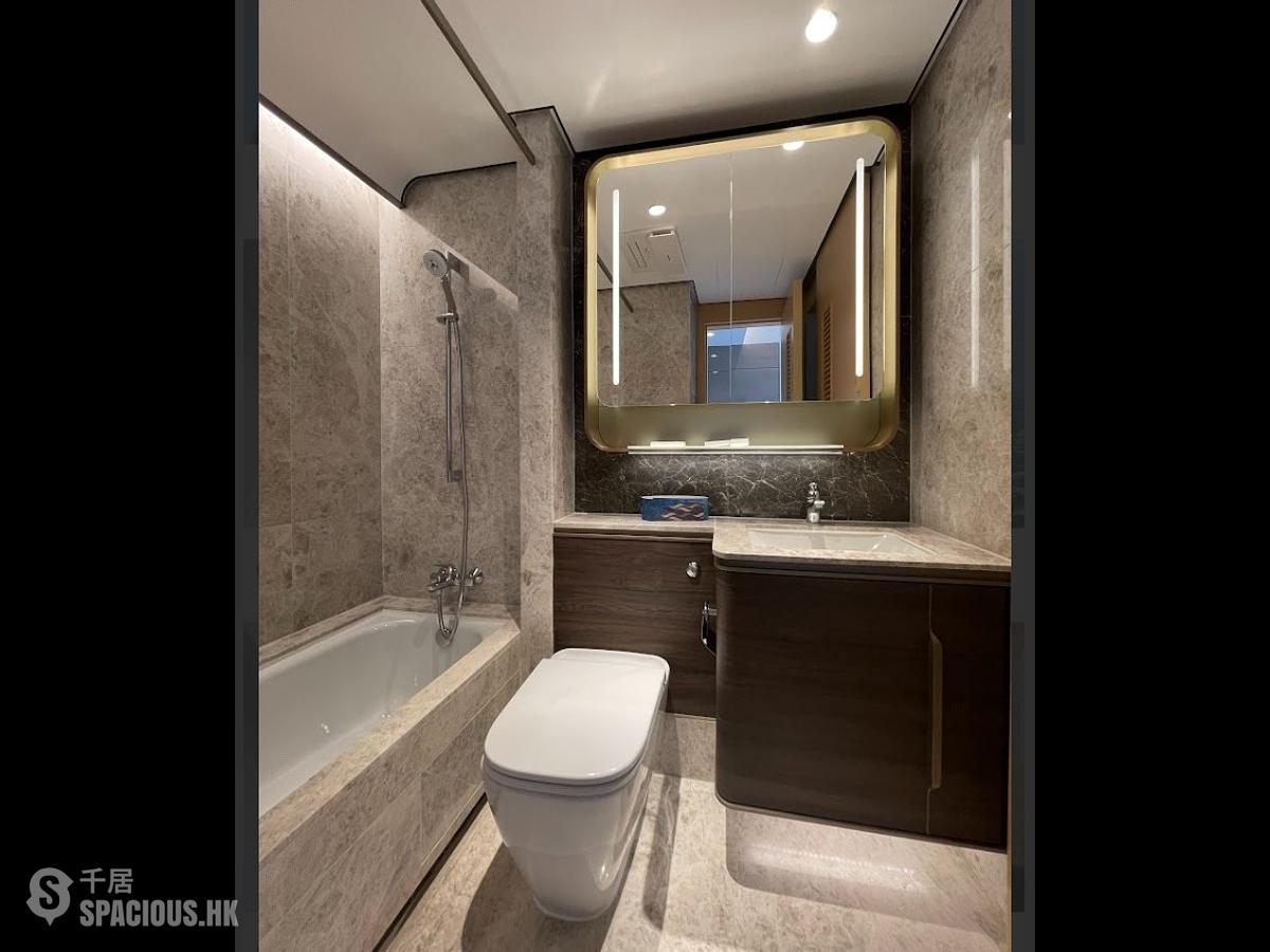 Wong Chuk Hang - The Southside Phase 2 La Marina Tower 2B 01
