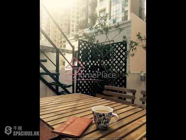 Sai Ying Pun - 99C, High Street 01