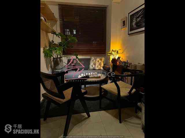 Sai Ying Pun - 99C, High Street 07