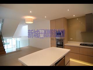 Discovery Bay - Discovery Bay Phase 1 Beach Village Seahorse Lane 03