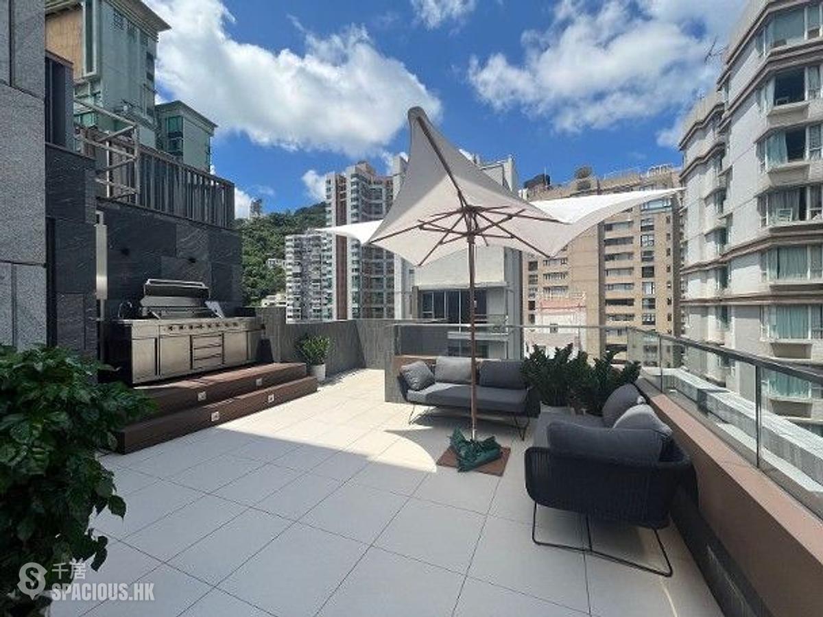 Wan Chai - Eight Star Street 01