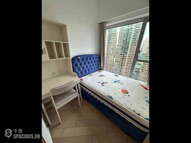 Tai Kok Tsui - Imperial Cullinan Tower 6A 04