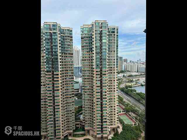 Tai Kok Tsui - Imperial Cullinan Tower 6A 07