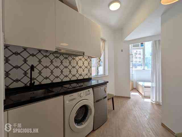 Sheung Wan - 242-244A, Queen's Road Central 01