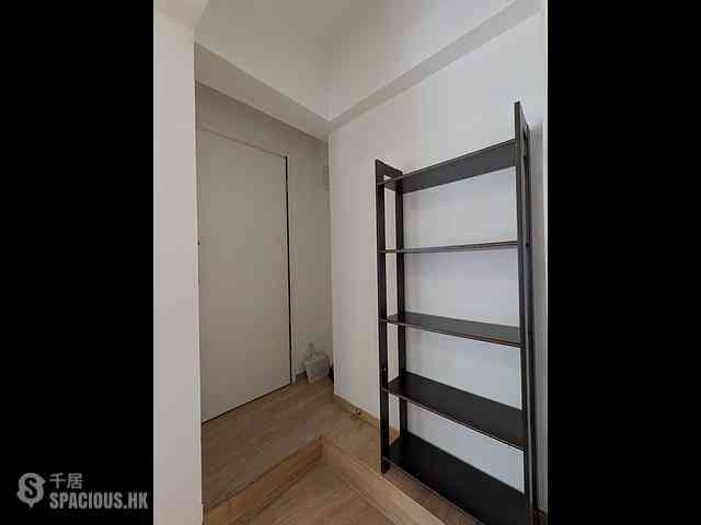 Sheung Wan - 242-244A, Queen's Road Central 04
