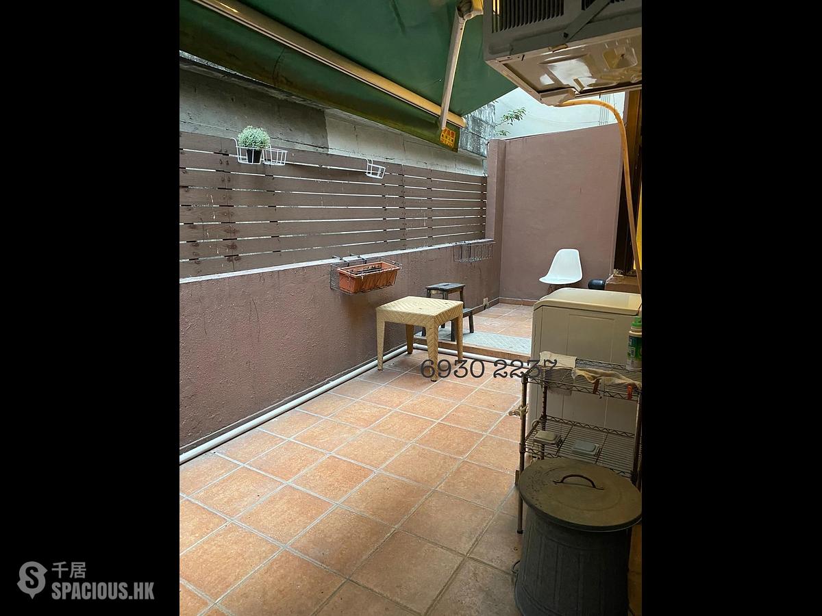 Sai Ying Pun - Wah Lee Building 01