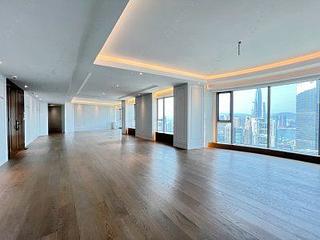 Mid Levels Central - Regence Royale 02