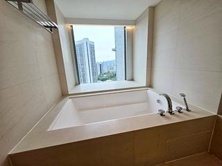 Mid Levels Central - Regence Royale Tower 1 11