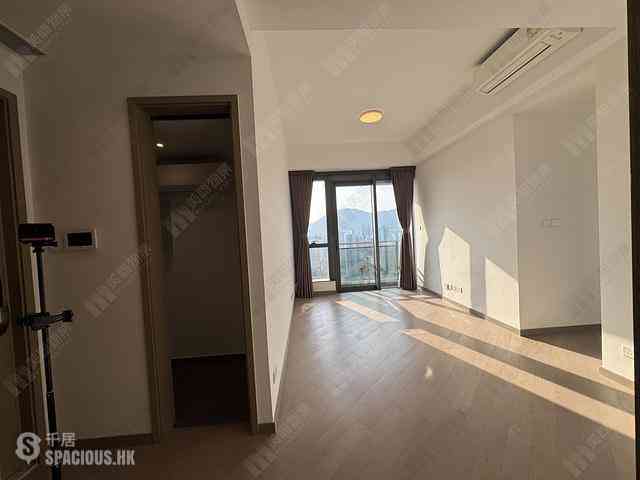 Kai Tak - Upper Riverbank Tower 1 08